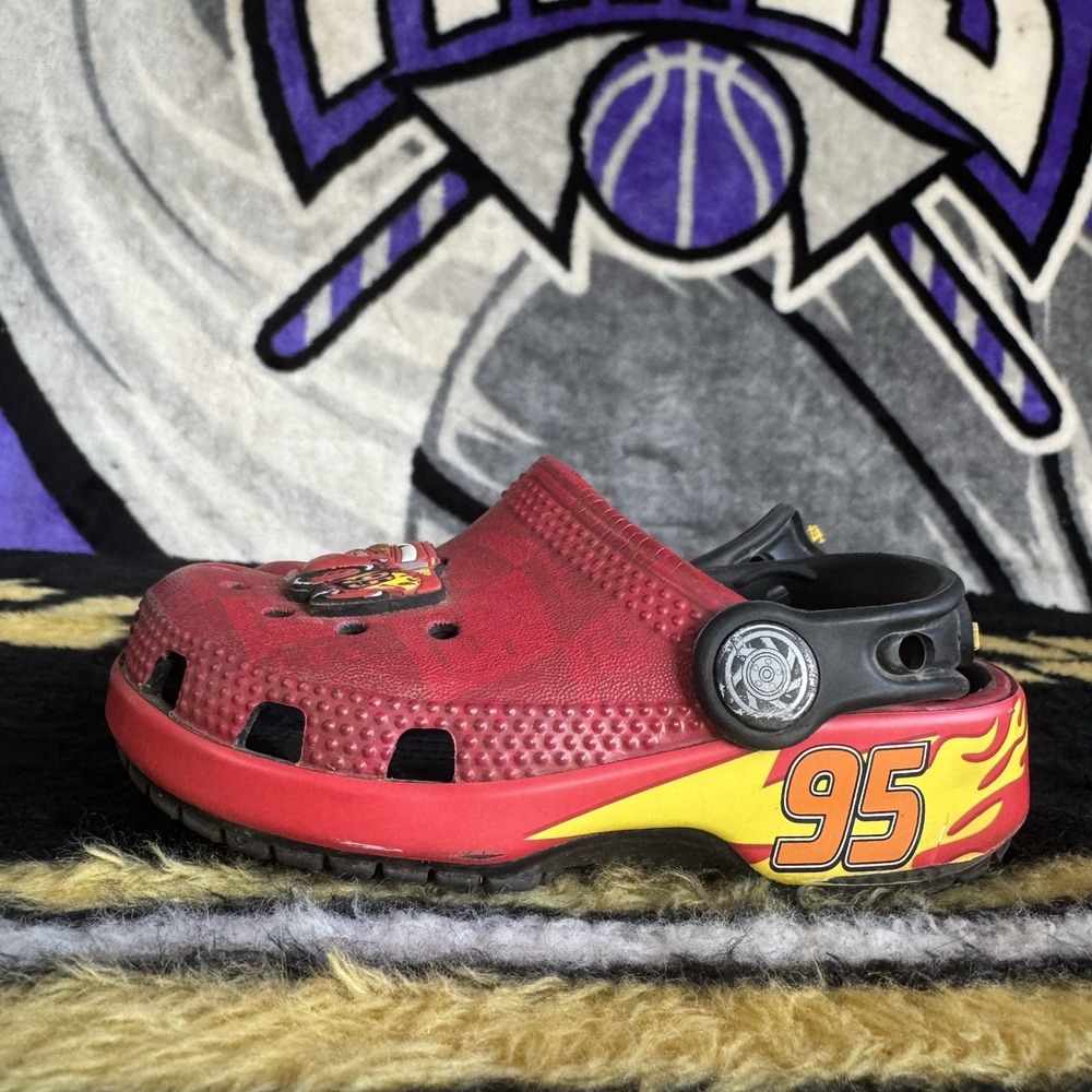 Size 7c - Disney Pixar Cars x Crocs Classic Clog 'Lightning McQueen'